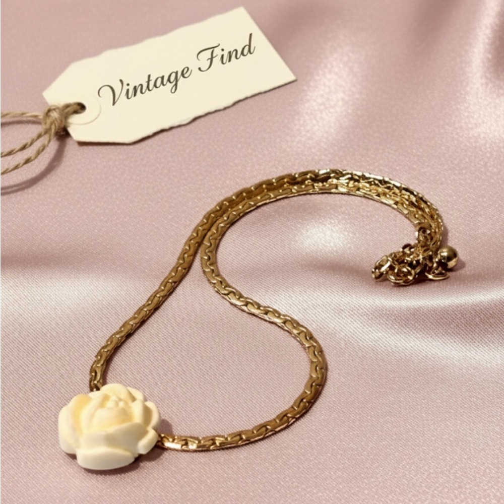 Vintage Romantic Carved Ivory Rose Choker Necklace